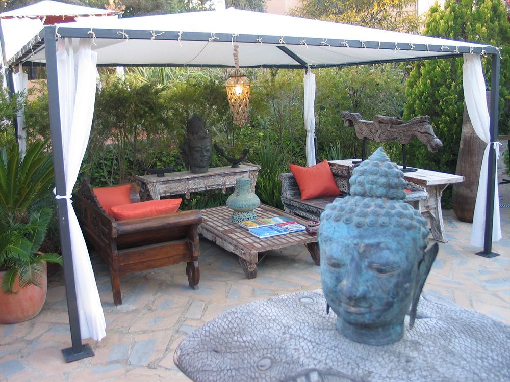Ddg Retreat Hotel Casares Exterior photo